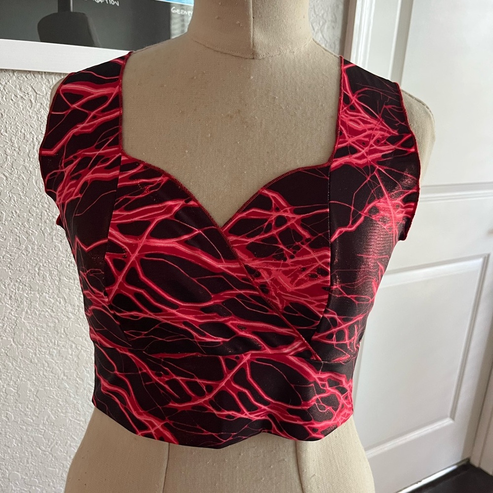 Red and Black Abstract Crop Top